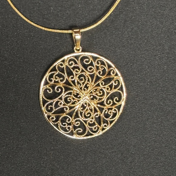 RARE Vintage 18k Gold Vermeil Filigree Floral Pendent Necklace with 18k P Chain